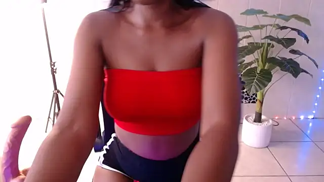 Snapshot of BabyBarbee chatting on February 2025 01:21:02 PM BabyBarbee online show from February 2025 01:21:02 PM