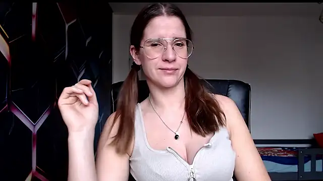 Snapshot of KayaRose chatting on December 2024 08:15:01 AM KayaRose online show from December 2024 08:15:01 AM