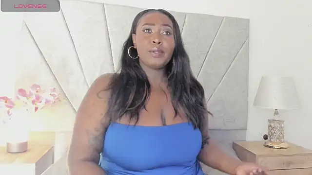 Snapshot of emilyrojas chatting on February 2025 12:31:01 PM emilyrojas online show from February 2025 12:31:01 PM