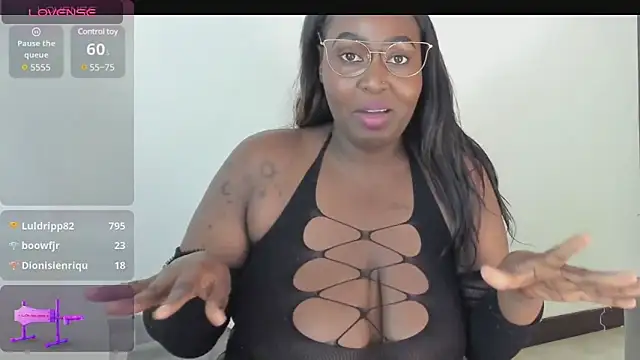 Snapshot of emilyrojas chatting on March 2025 04:38:02 PM emilyrojas online show from March 2025 04:38:02 PM