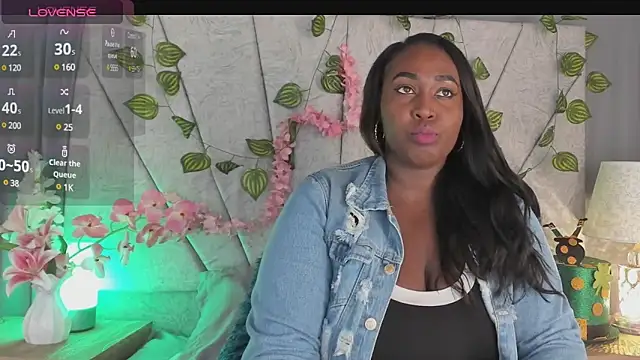 Snapshot of emilyrojas chatting on March 2025 12:37:01 PM emilyrojas online show from March 2025 12:37:01 PM