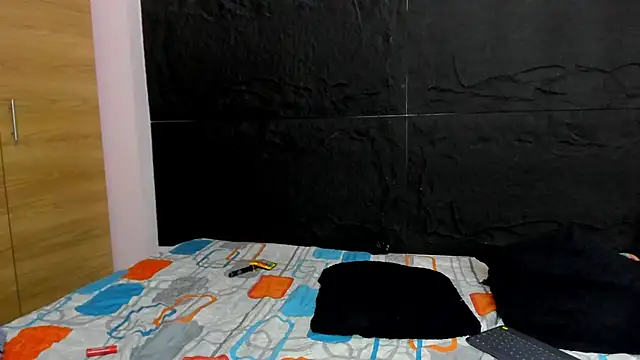 Snapshot of emakross chatting on December 2024 03:38:02 AM emakross online show from December 2024 03:38:02 AM