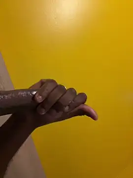 Snapshot of brosky-sx chatting on April 2026 09:31:01 PM brosky-sx online show from April 2026 09:31:01 PM