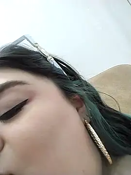 tiffany laurens online show from March 2025 09:04:02 PM