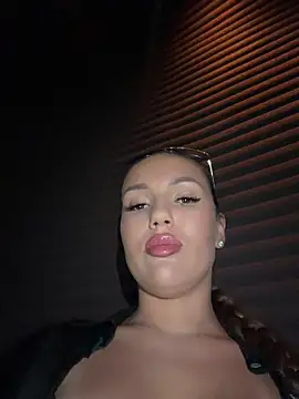 Syka0001 online show from June 2026 11:37:01 AM