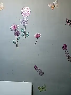 Snapshot of MikySWeet7 chatting on December 2024 09:39:01 PM MikySWeet7 online show from December 2024 09:39:01 PM