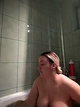 Snapshot of MikySWeet7 chatting on September 2025 09:11:02 AM MikySWeet7 online show from September 2025 09:11:02 AM