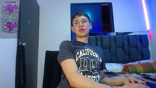 Mr daren  online show from February 2025 05:21:02 PM