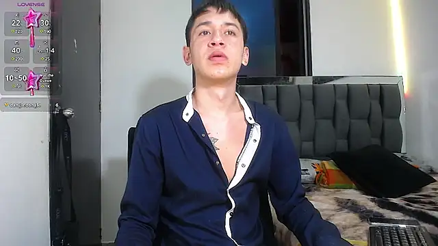 Mr daren  online show from March 2025 07:02:02 PM