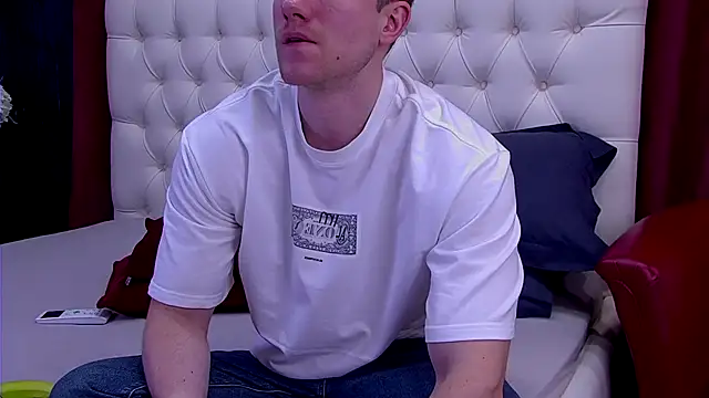 EthanPinkman online show from September 2025 03:55:02 AM