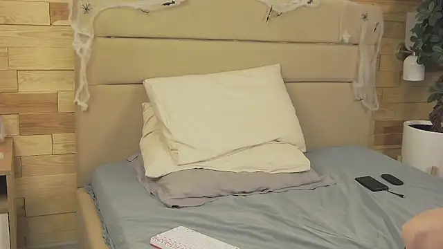 EthanPinkman online show from October 2025 09:32:01 AM