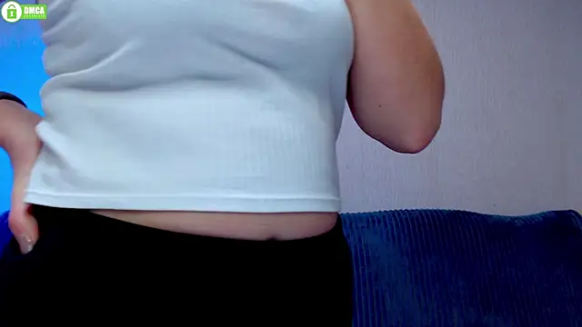 Snapshot of Sweet___Amelia chatting on December 2024 09:19:02 AM Sweet Amelia online show from December 2024 09:19:02 AM