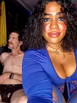 Snapshot of AmazonianMistress chatting on December 2024 12:32:02 AM AmazonianMistress online show from December 2024 12:32:02 AM