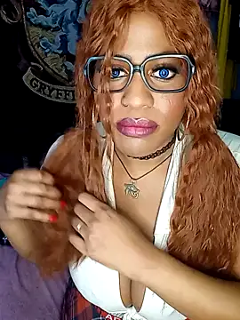 Snapshot of AmazonianMistress chatting on February 2025 05:10:02 AM AmazonianMistress online show from February 2025 05:10:02 AM