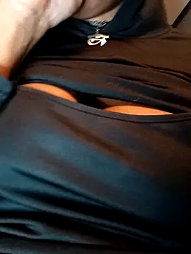 Snapshot of AmazonianMistress chatting on March 2025 05:22:02 AM AmazonianMistress online show from March 2025 05:22:02 AM