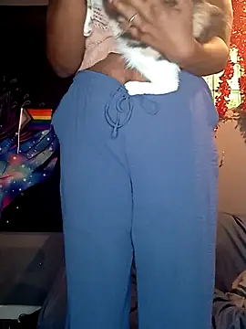 Snapshot of AmazonianMistress chatting on September 2025 04:20:01 PM AmazonianMistress online show from September 2025 04:20:01 PM