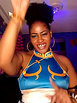 Snapshot of AmazonianMistress chatting on October 2025 01:28:01 AM AmazonianMistress online show from October 2025 01:28:01 AM