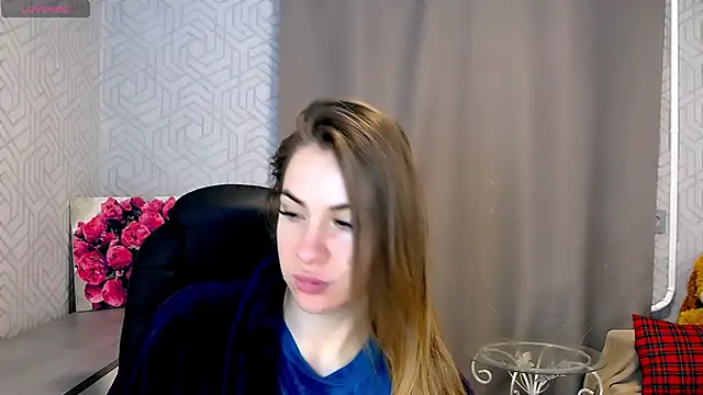 Snapshot of Naughty__Megan chatting on February 2025 06:15:02 AM Naughty Megan online show from February 2025 06:15:02 AM