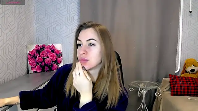 Snapshot of Naughty__Megan chatting on February 2025 08:50:02 AM Naughty Megan online show from February 2025 08:50:02 AM