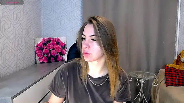 Snapshot of Naughty__Megan chatting on March 2025 05:09:01 AM Naughty Megan online show from March 2025 05:09:01 AM