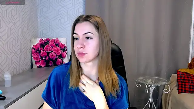 Snapshot of Naughty__Megan chatting on March 2025 04:45:02 AM Naughty Megan online show from March 2025 04:45:02 AM