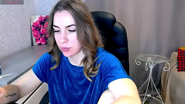 Snapshot of Naughty__Megan chatting on March 2025 08:15:01 AM Naughty Megan online show from March 2025 08:15:01 AM