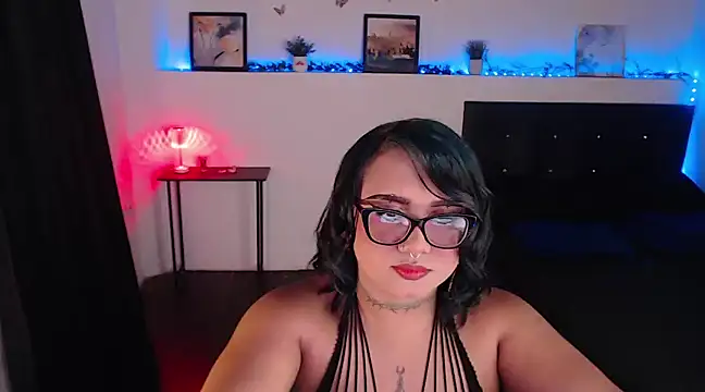 Snapshot of LiaScarlett chatting on December 2024 04:53:02 AM LiaScarlett online show from December 2024 04:53:02 AM