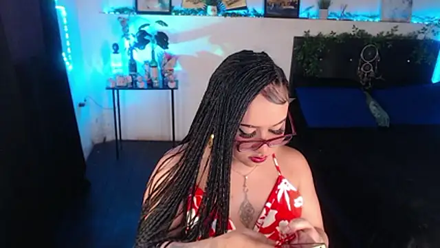 Snapshot of LiaScarlett chatting on December 2025 02:59:01 PM LiaScarlett online show from December 2025 02:59:01 PM