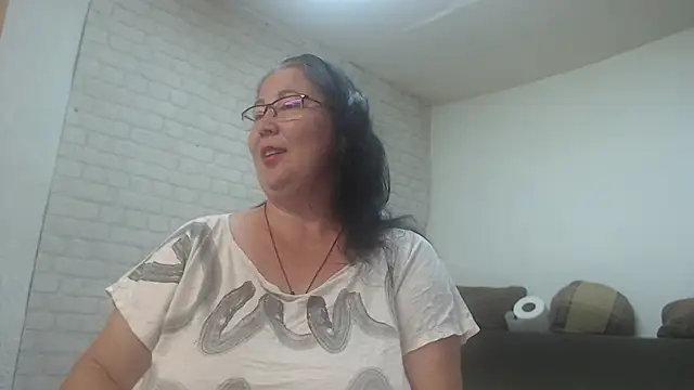 EmmaSquirt online show from June 2026 05:46:02 AM