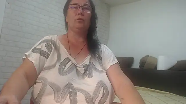 EmmaSquirt online show from June 2026 09:53:01 PM