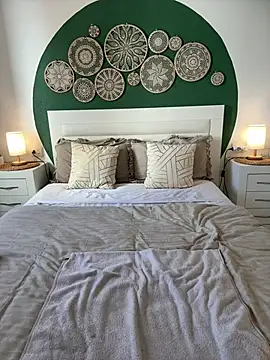 Alisa-Marie online show from December 2024 01:06:01 PM