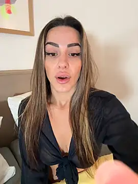 Alisa-Marie online show from November 2025 11:40:02 AM