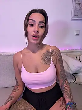 Alisa-Marie online show from February 2026 01:33:02 PM