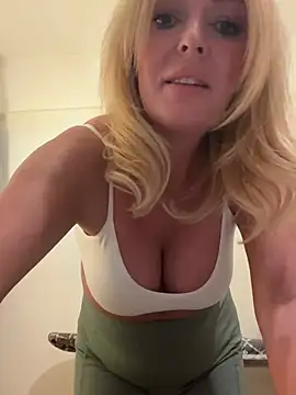 Snapshot of JodiSands chatting on January 2025 05:42:02 PM JodiSands online show from January 2025 05:42:02 PM