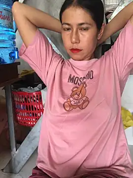 Snapshot of 2HotAsain4u chatting on December 2024 01:34:02 AM 2HotAsain4u online show from December 2024 01:34:02 AM