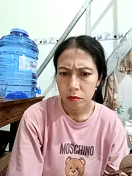 Snapshot of 2HotAsain4u chatting on January 2025 02:36:01 PM 2HotAsain4u online show from January 2025 02:36:01 PM