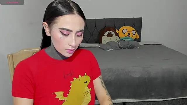 Snapshot of steban_and_kim chatting on November 2025 08:01:01 PM steban and kim online show from November 2025 08:01:01 PM