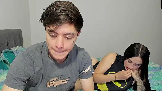 Snapshot of steban_and_kim chatting on February 2026 07:42:02 PM steban and kim online show from February 2026 07:42:02 PM