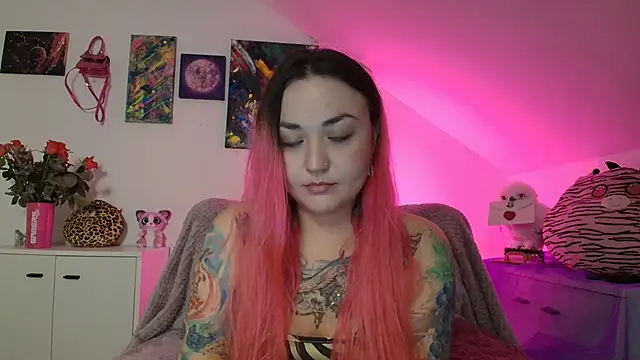 PinkHurricaneOfficial online show from November 2025 04:33:01 PM