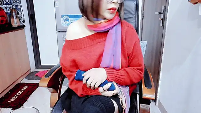 Snapshot of Miu-Le chatting on January 2026 08:32:01 PM Miu-Le online show from January 2026 08:32:01 PM