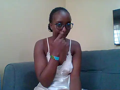 Snapshot of sexy_darleen23 chatting on June 2026 06:45:02 AM sexy darleen23 online show from June 2026 06:45:02 AM