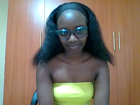 Snapshot of sexy_darleen23 chatting on June 2026 06:05:02 AM sexy darleen23 online show from June 2026 06:05:02 AM