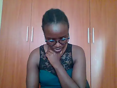 Snapshot of sexy_darleen23 chatting on June 2026 07:03:02 AM sexy darleen23 online show from June 2026 07:03:02 AM