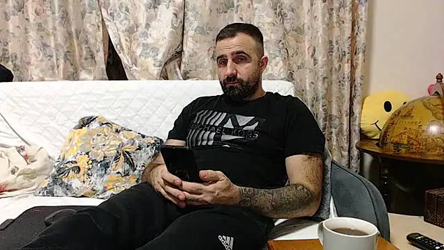 ivat80 online show from January 2025 07:51:01 PM