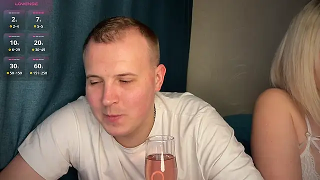 MrMrsRight online show from February 2025 05:07:01 PM