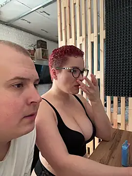 Snapshot of MrMrsRight chatting on March 2026 08:51:02 AM MrMrsRight online show from March 2026 08:51:02 AM