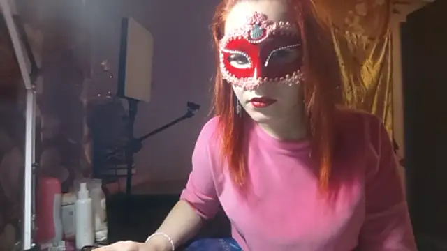 Snapshot of _Kitti_ chatting on November 2025 05:29:02 PM Kitti online show from November 2025 05:29:02 PM