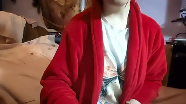 Snapshot of _Kitti_ chatting on January 2026 06:34:01 PM Kitti online show from January 2026 06:34:01 PM