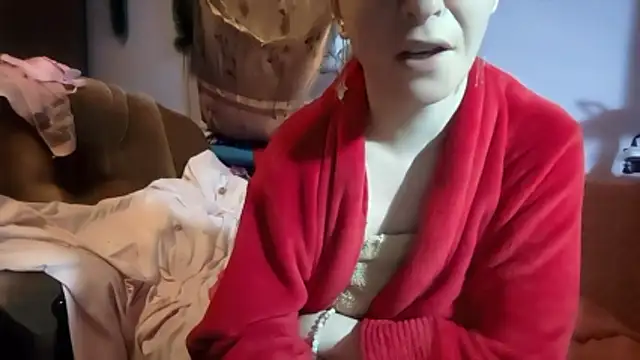 Snapshot of _Kitti_ chatting on January 2026 07:50:01 PM Kitti online show from January 2026 07:50:01 PM