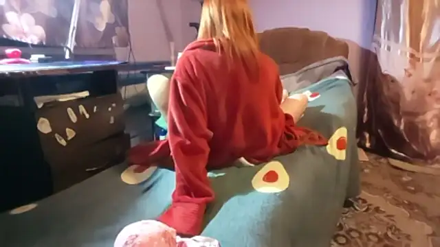 Snapshot of _Kitti_ chatting on February 2026 05:36:02 PM Kitti online show from February 2026 05:36:02 PM